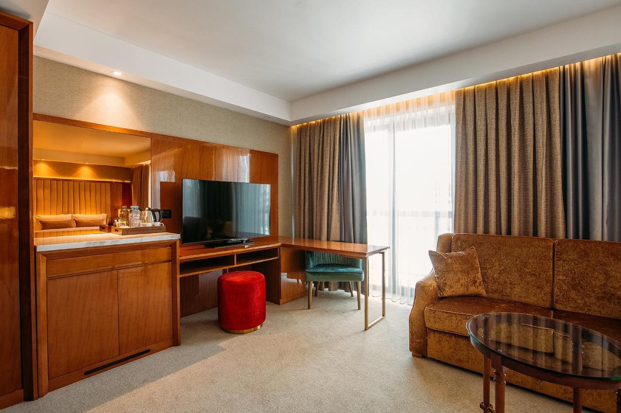 Marjan Plaza Otel Tiflis