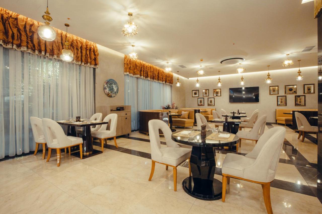 Marjan Plaza